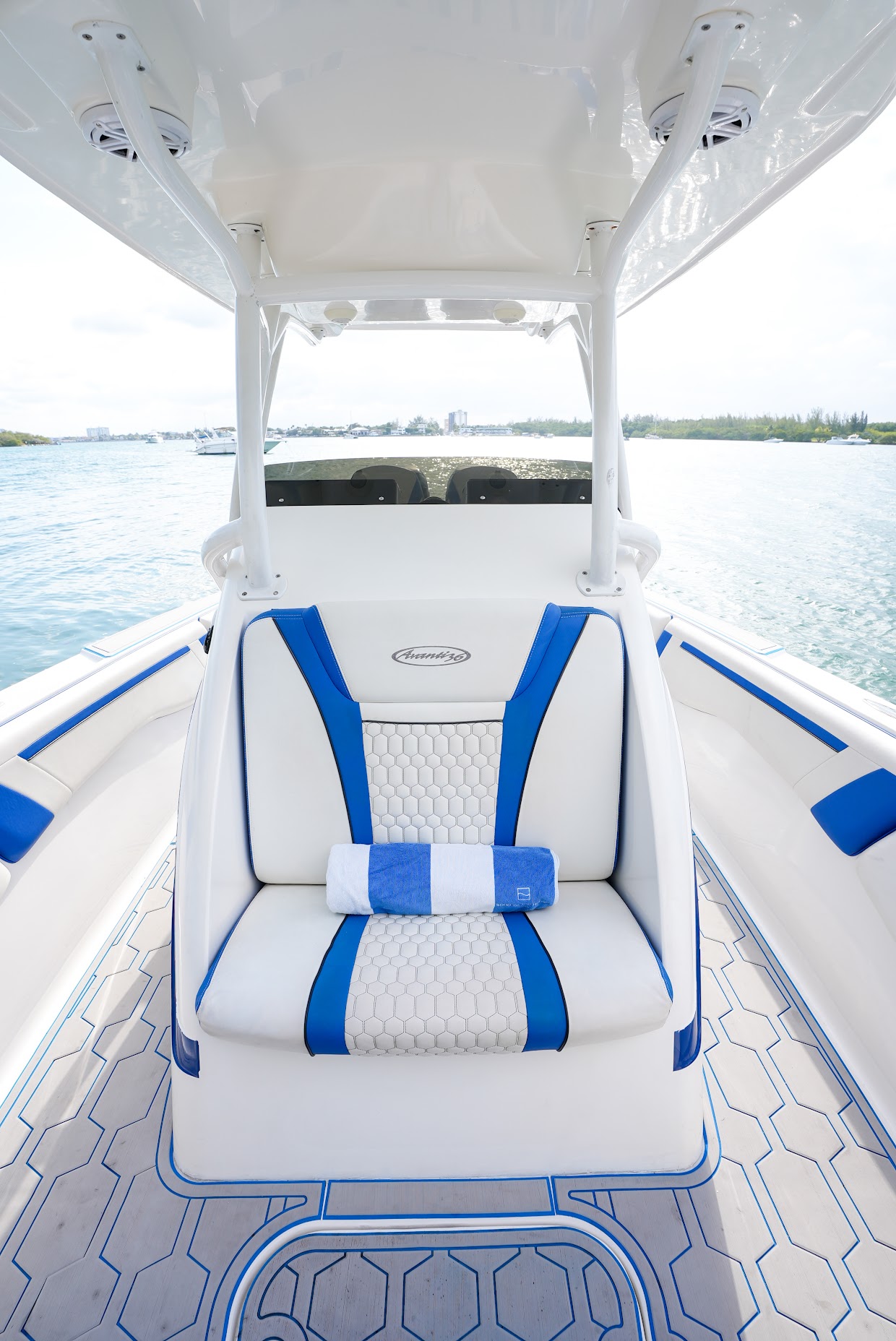 Knot Laced 36' — photo 4