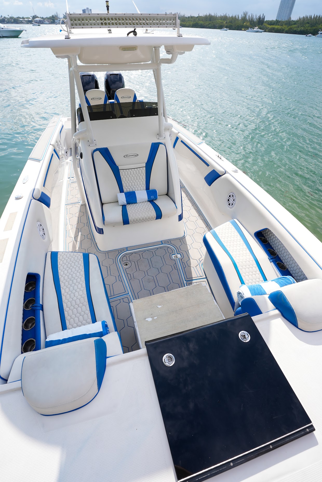 Knot Laced 36' — photo 3