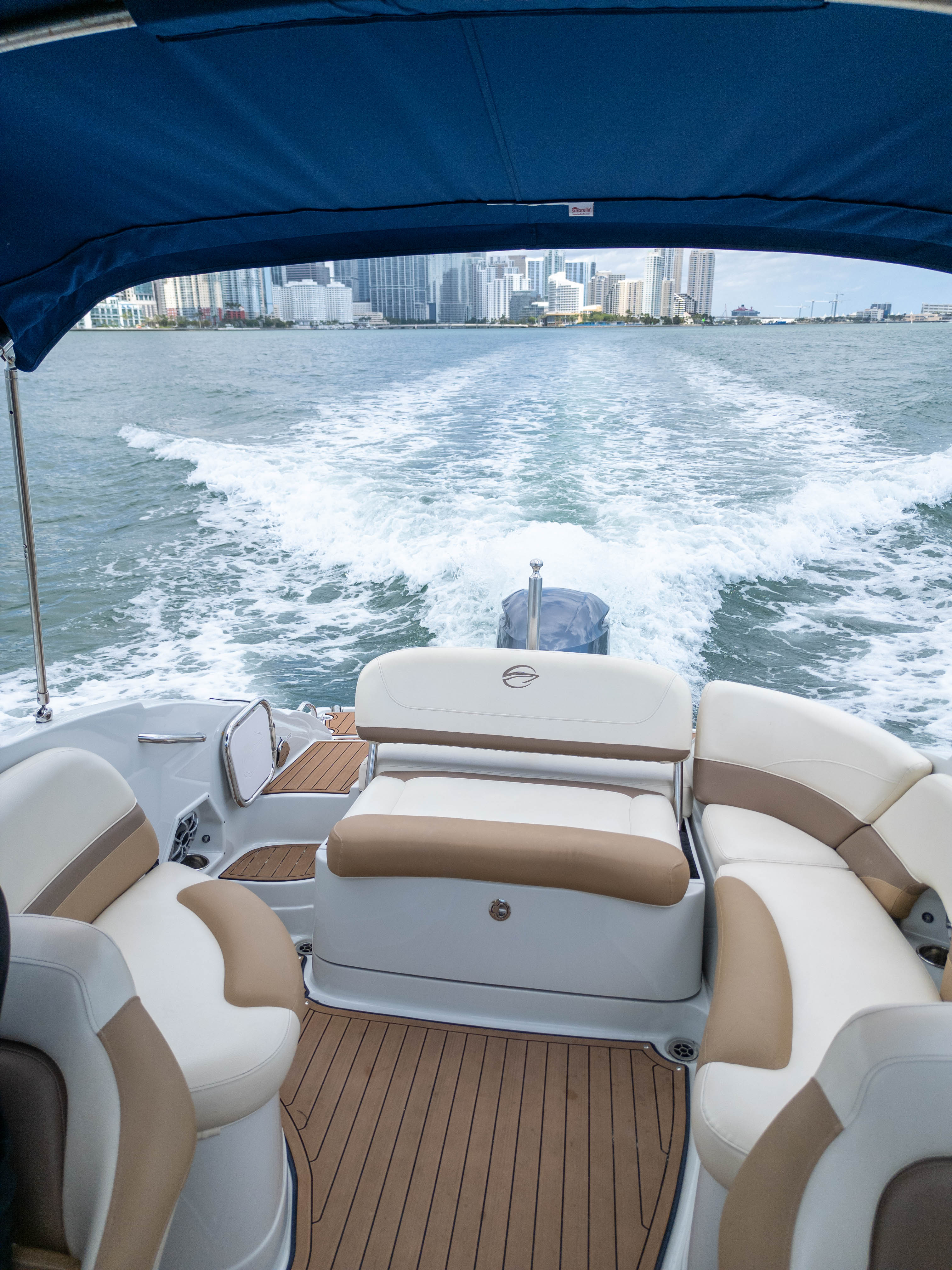 26' Crownline Glory Daze — photo 9