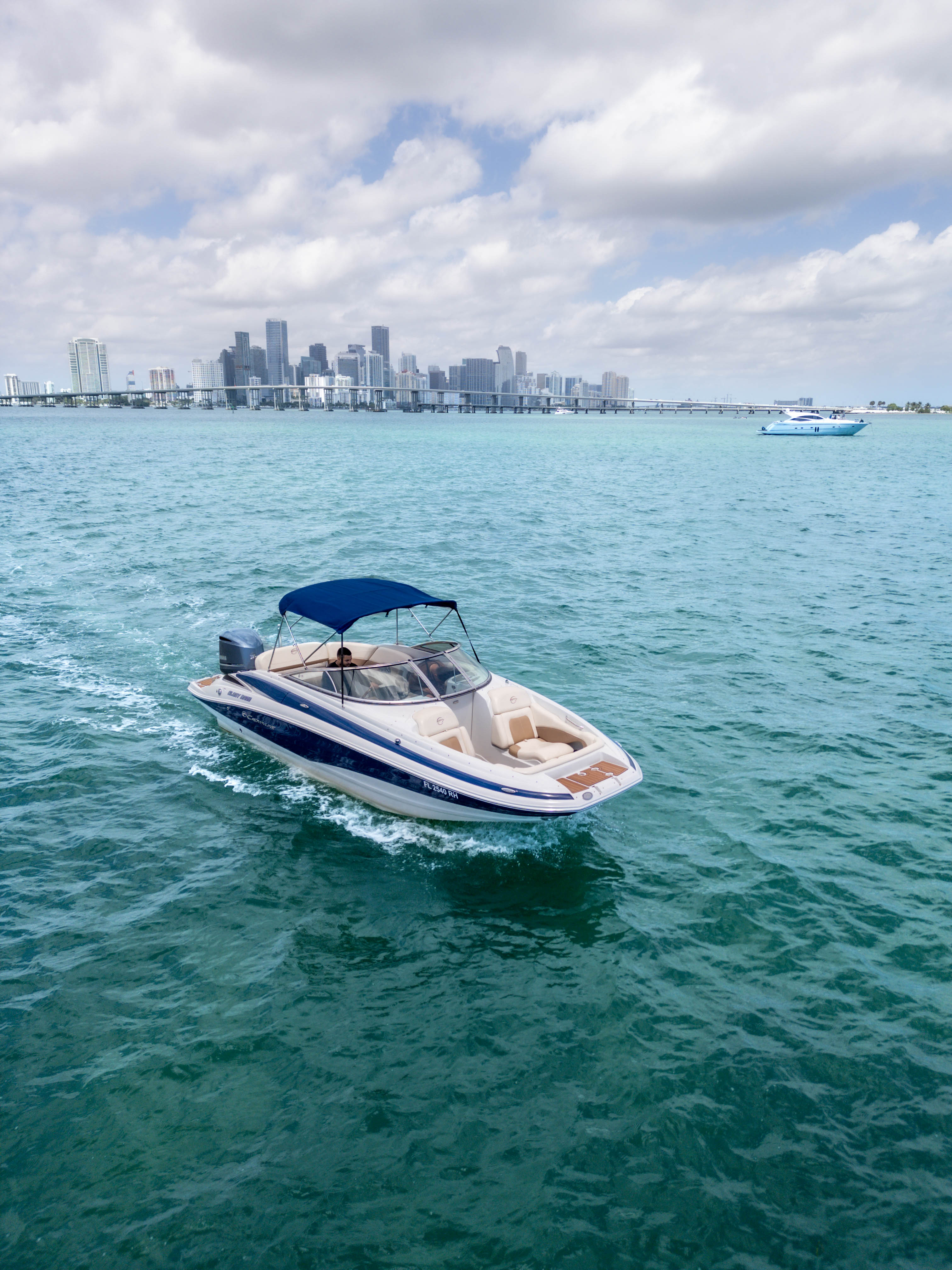 26' Crownline Glory Daze — photo 1