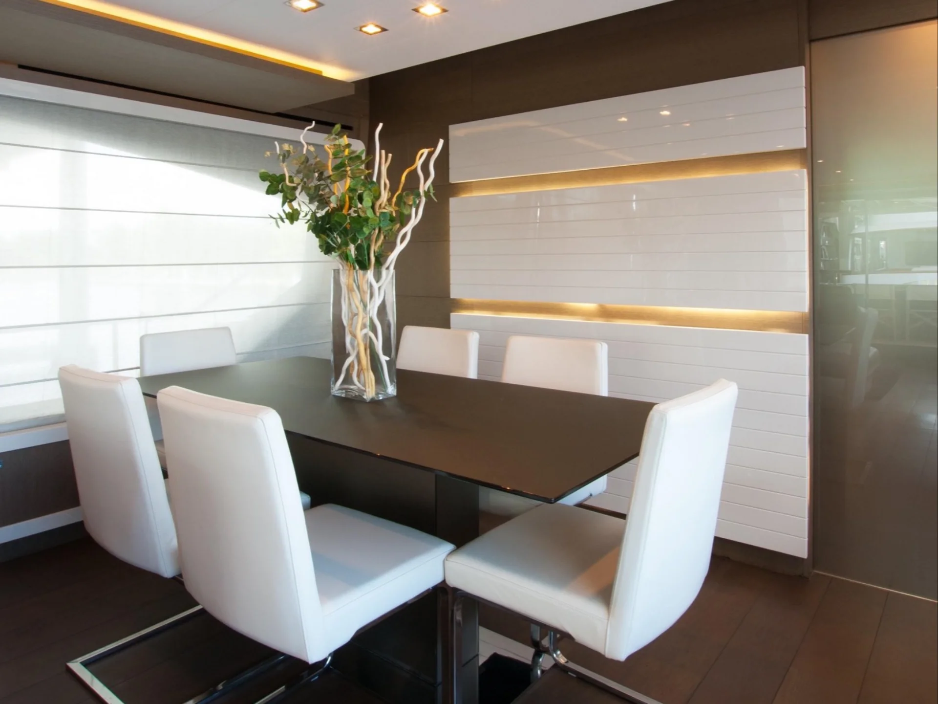 87' Ferretti – Top Shelf — photo 4