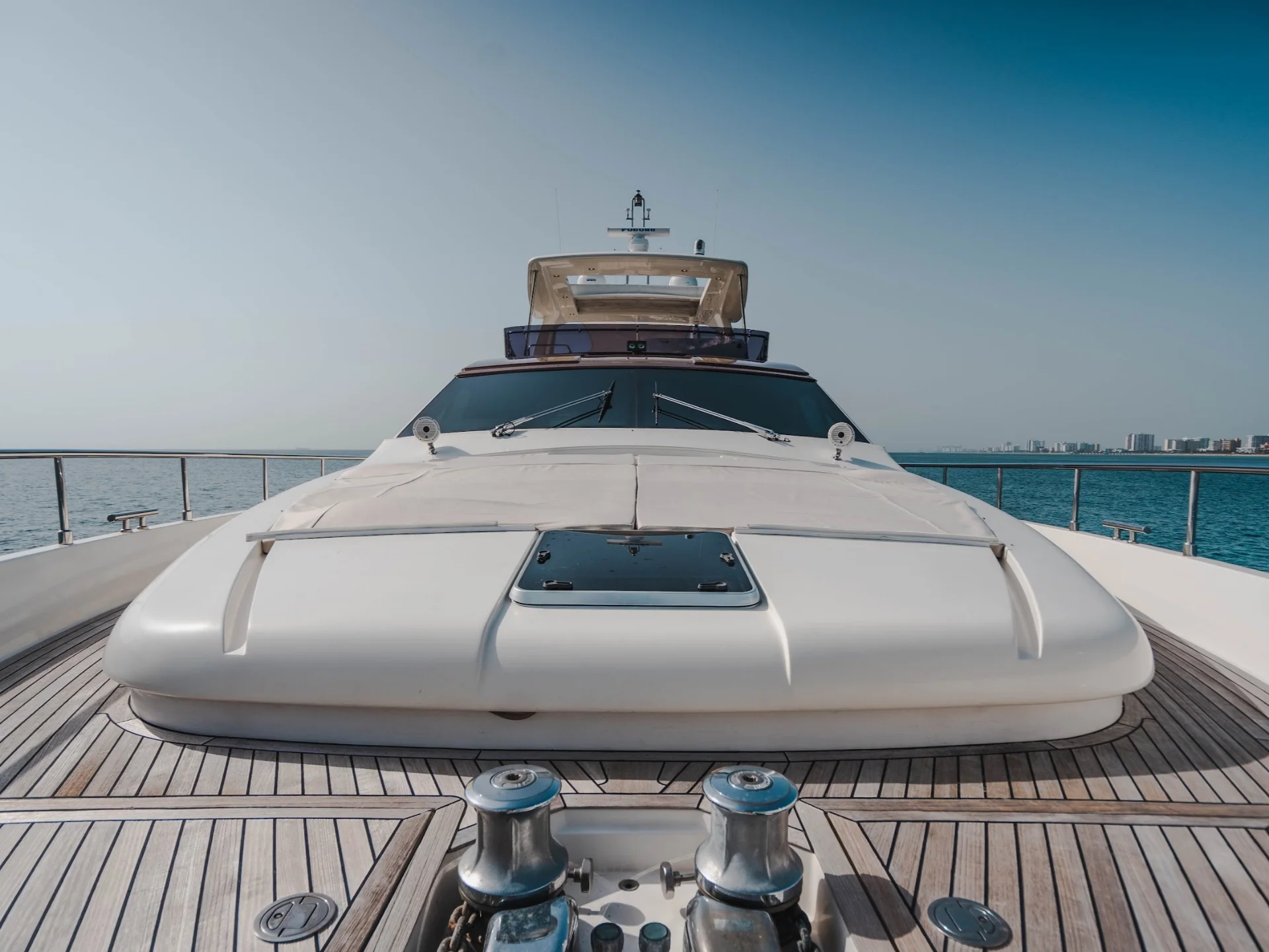 87' Ferretti – Top Shelf — photo 34