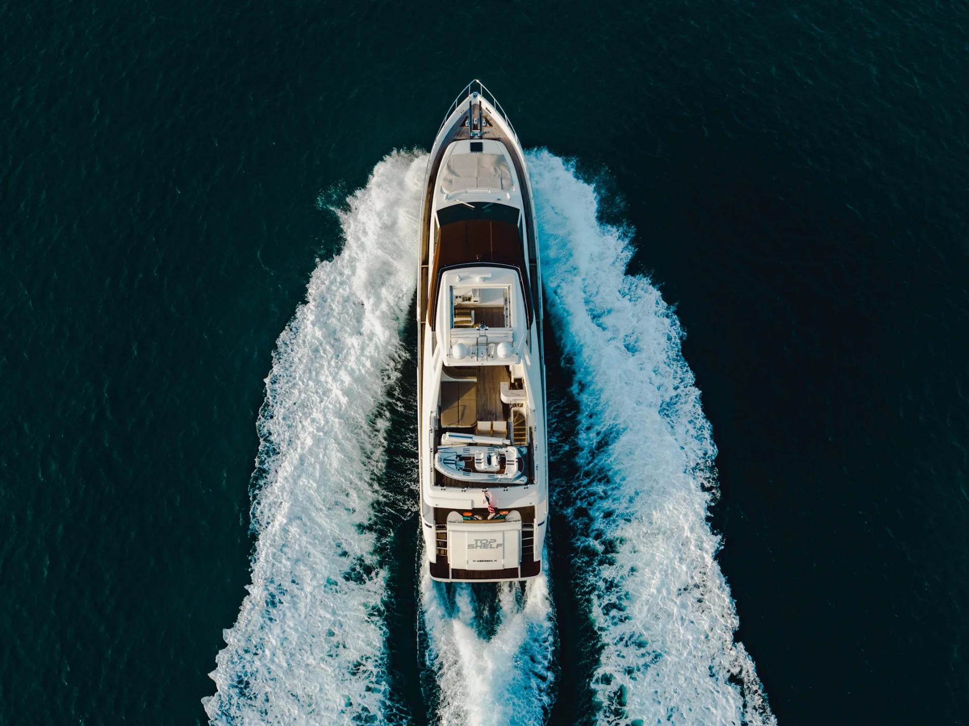 87' Ferretti – Top Shelf — photo 24