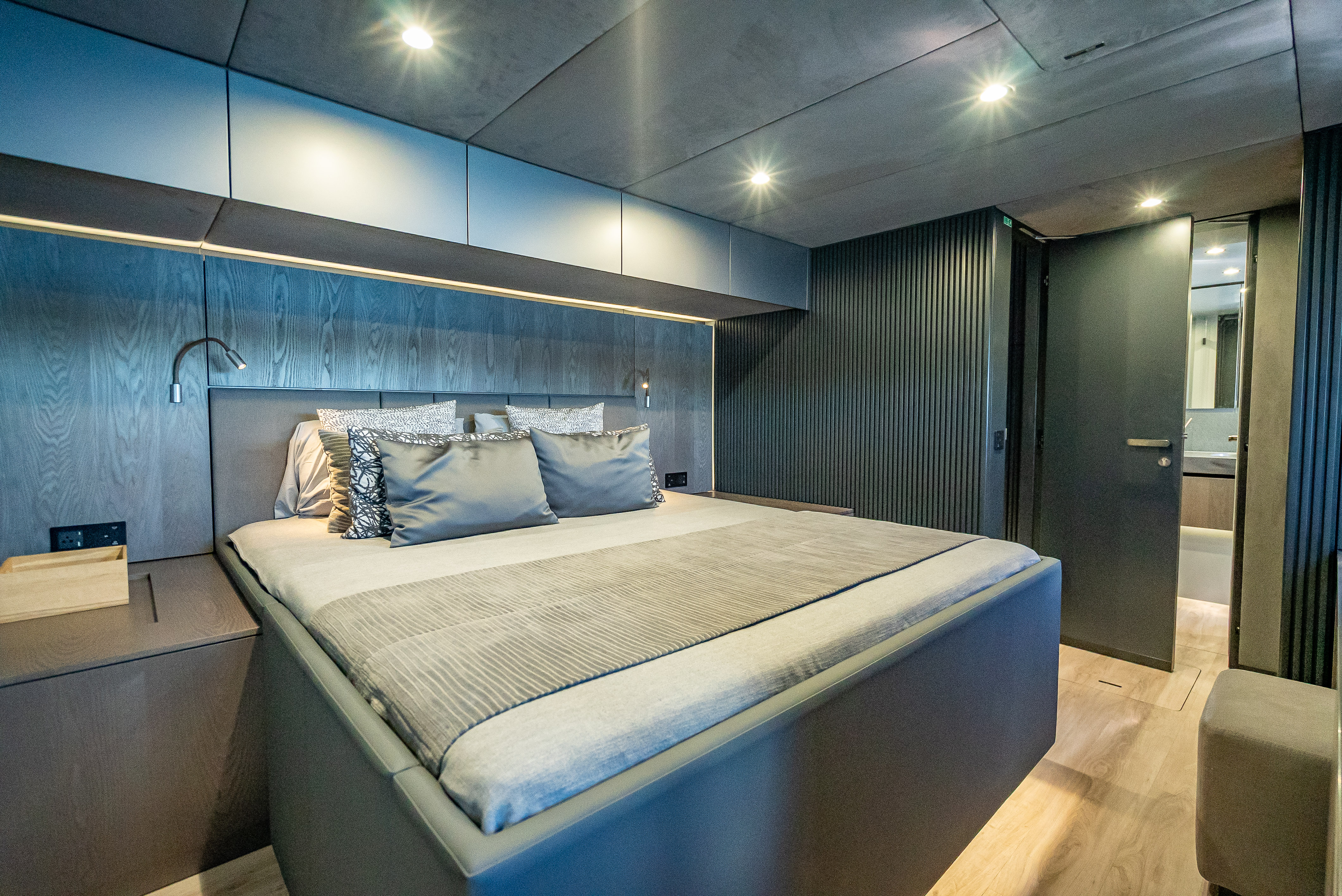 70’ (2026) Sunreef Power Catamaran — photo 93