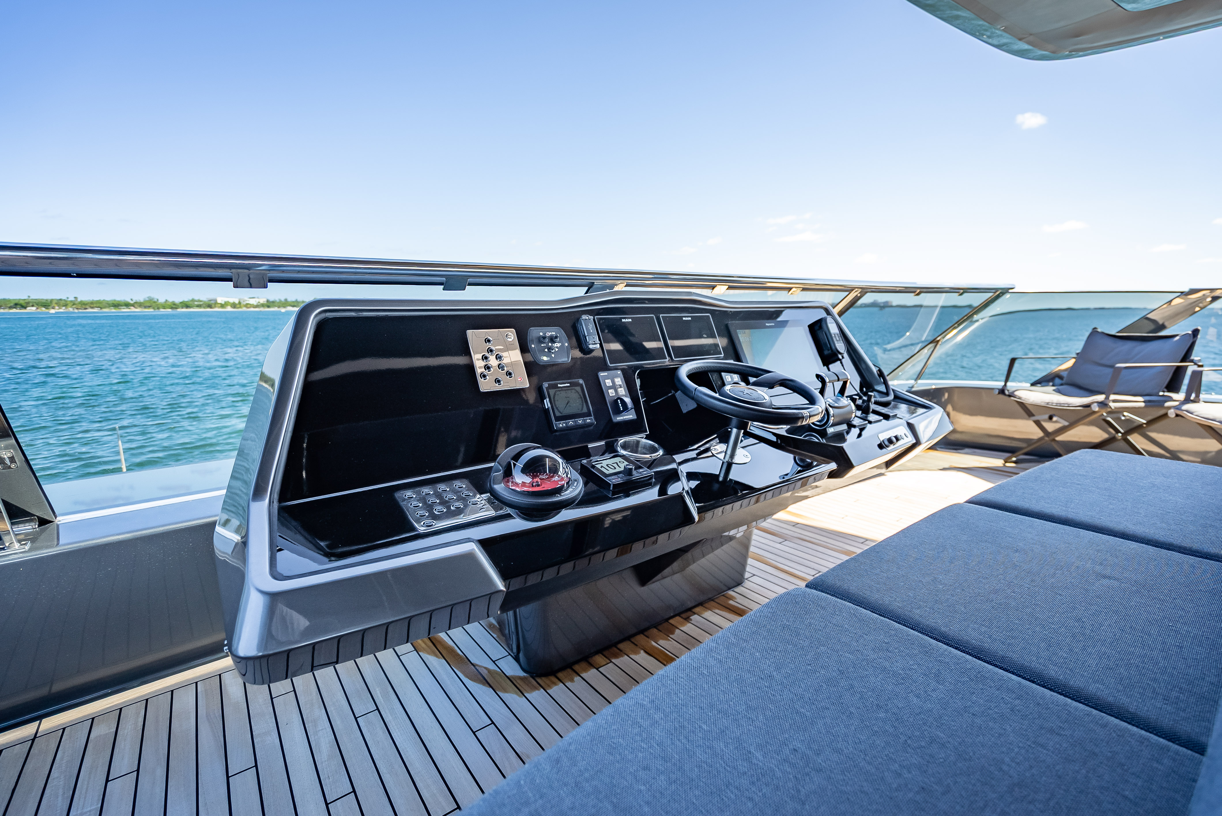 70’ (2026) Sunreef Power Catamaran — photo 81