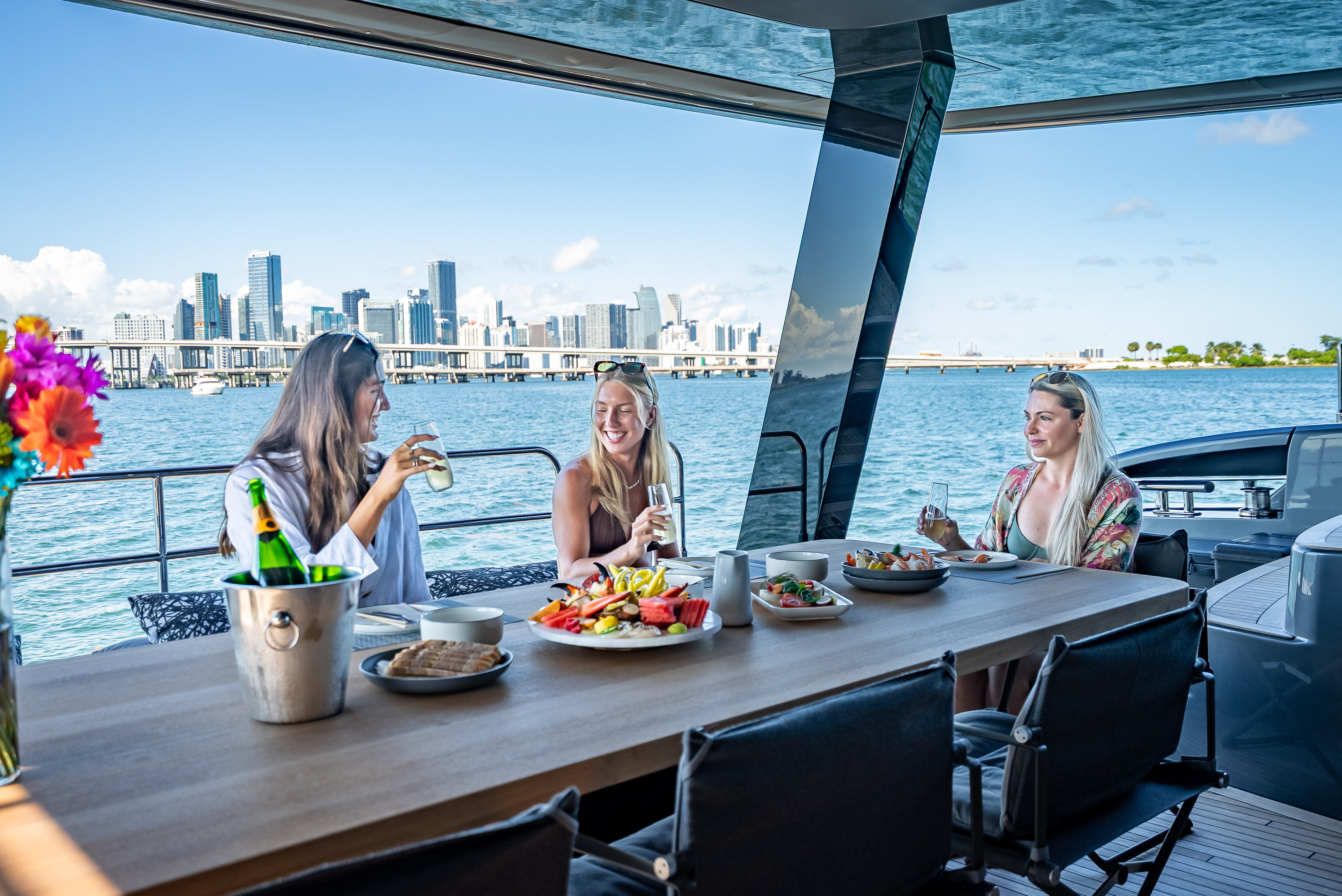 70’ (2026) Sunreef Power Catamaran — photo 29