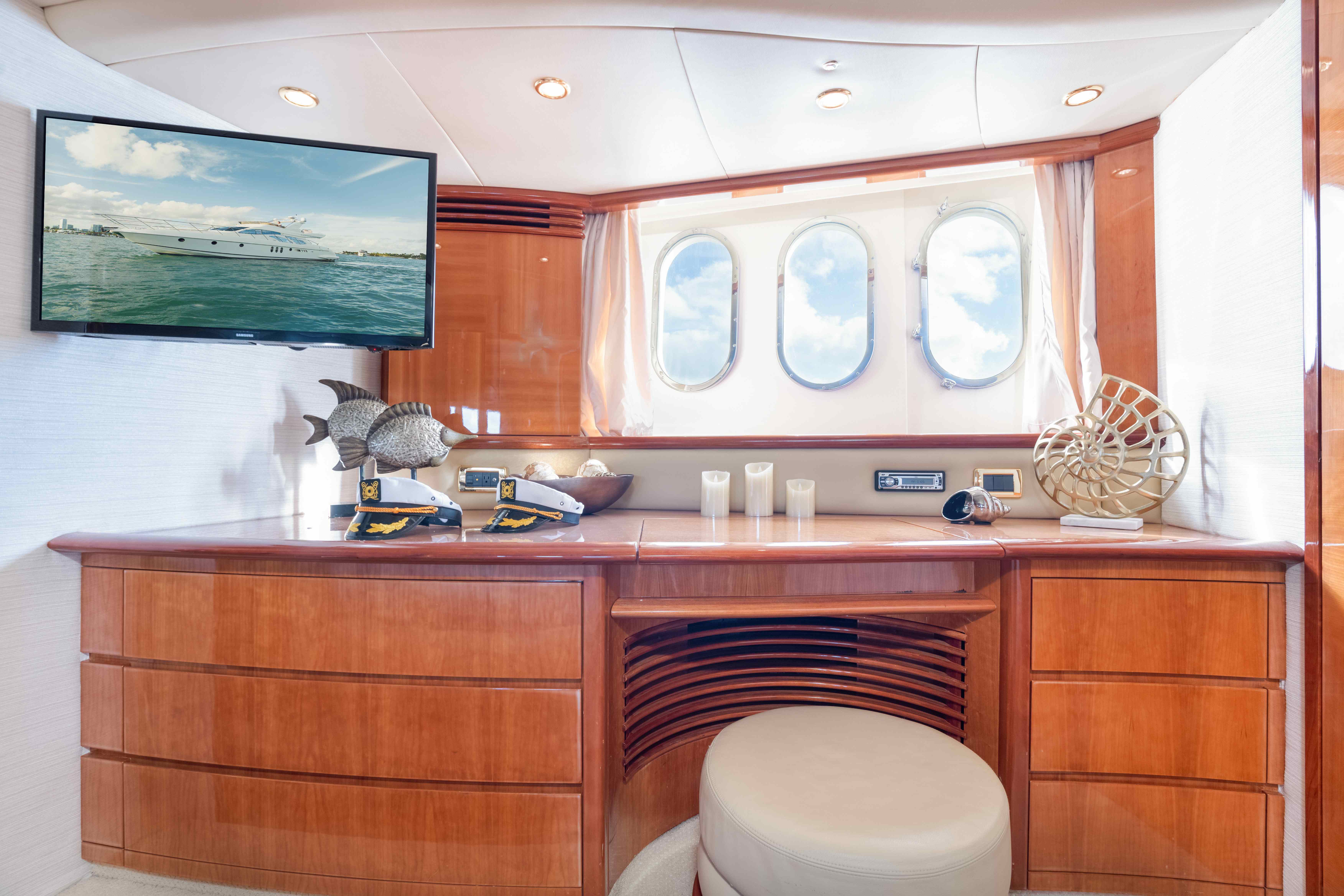 65' Azimut Allegra — photo 26