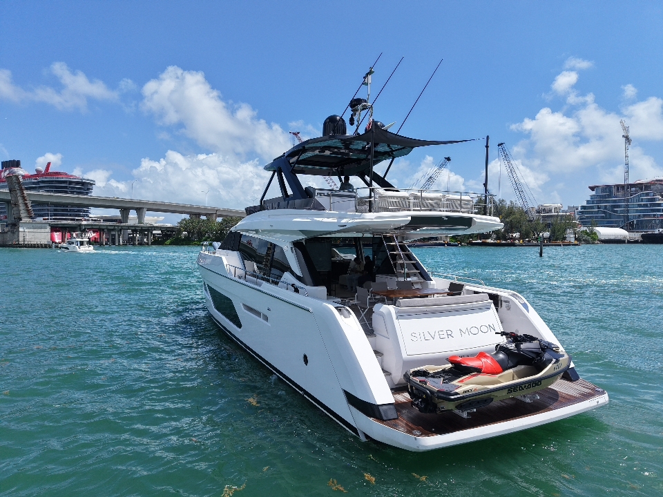 2024 Ferretti 80' Silver Moon — photo 4