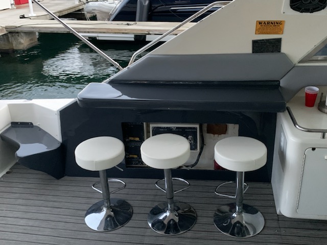 70' Sea Ray Outrage — photo 5
